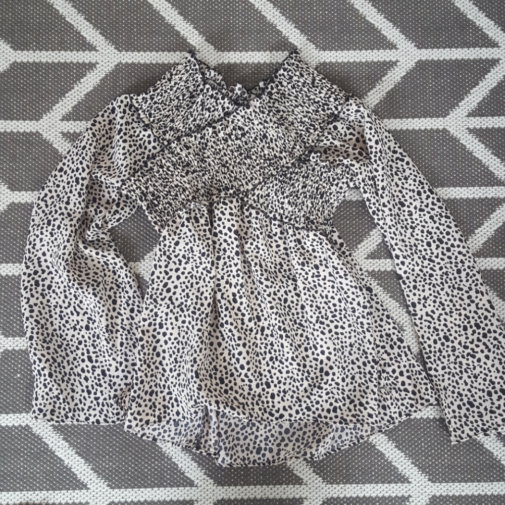 Leopard print top